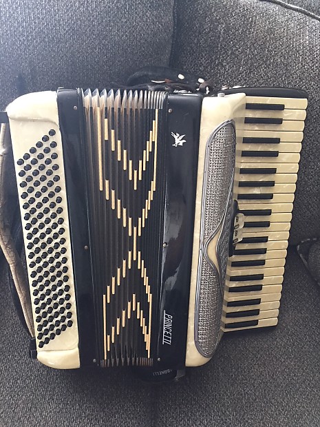 Princetti accordion hotsell