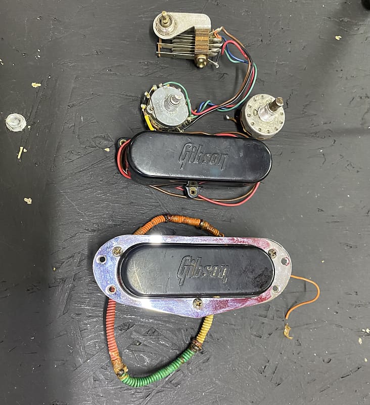 Gibson Recording Guitar Pickups And Electronic Reverb