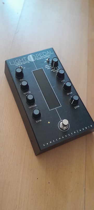 Gamechanger Audio Light Pedal