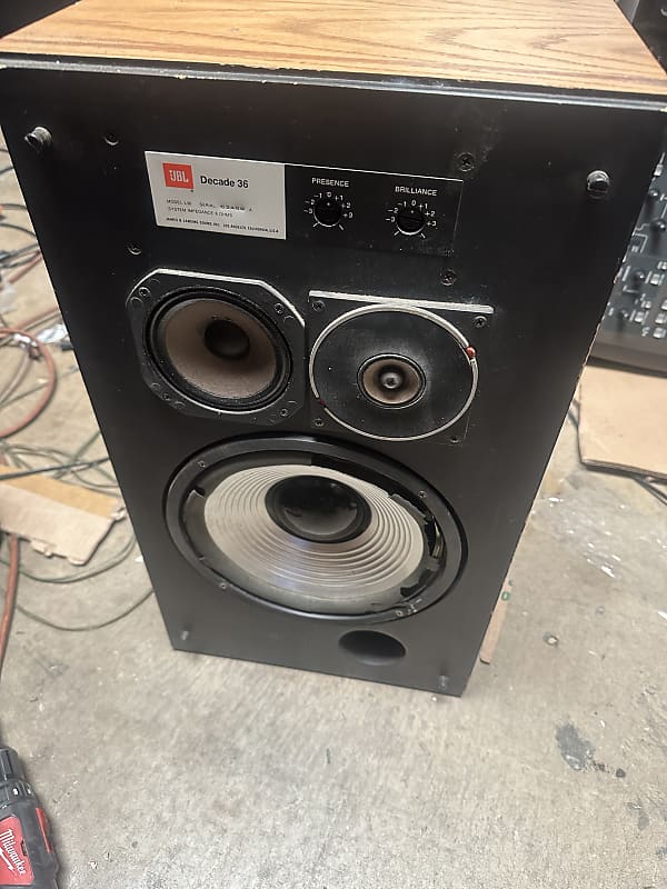 JBL L36 Vintage Speaker  			