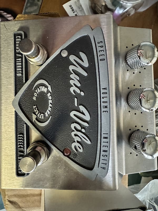 Dunlop UV-1 Uni-Vibe **AND** UV-1FC | Reverb