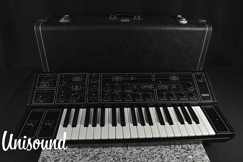 Yamaha Cs 10 Vintage Analog Synthesizer W Hard Case In Reverb 3488