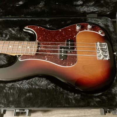 Fender American Standard Precision Bass with Rosewood Fretboard 2008 - 2016 - 3-Color Sunburst for sale