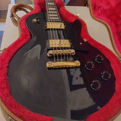 Gibson Les Paul Studio 2002 - black with gold hardware | Reverb