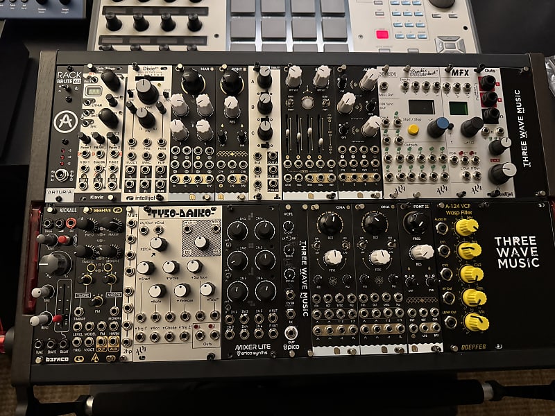 Arturia Rackbrute