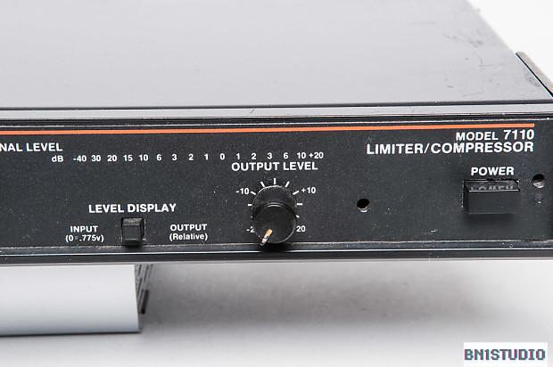 UREI / JBL 7110 Compressor / Limiter