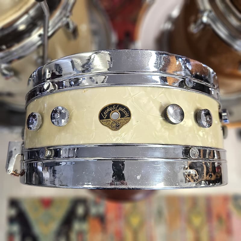 Leedy & Ludwig Knob Tension Snare Drum in White Marine Pearl Reverb