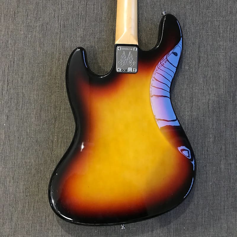Fender American Vintage Hot Rod '70s Jazz Bass image 3