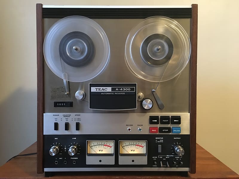 Vintage Teac A-4300 1/2 Track Stereo 1/4 Reel to Reel Tape Deck. Watch  Video !
