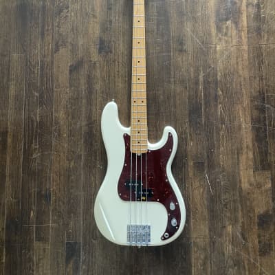 Fender PB-70 Precision Bass Reissue MIJ | Reverb