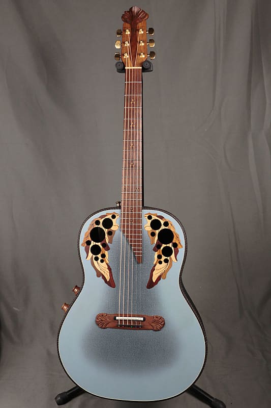 Ovation Super Adamas 1687 8 30th Anniversary (01/25)