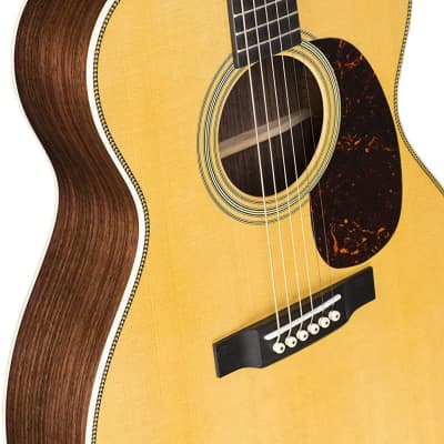 Martin 000-28 Acoustic Guitar With Hardshell Case image 2