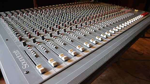 Soundcraft Spirit Studio 24