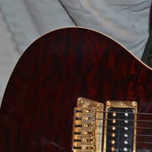 Gibson  nighthawk guitar  2011 red quilt top image 3