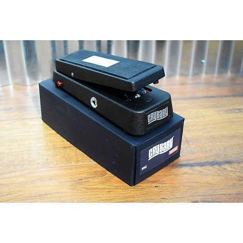 Dunlop 95Q Cry Baby Wah Wah Guitar Effects Pedal 95 Q B Stock image 1