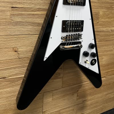 Epiphone Kirk Hammett 1979 Flying V guitar  2023 - Ebony Gloss 7lbs 4oz. w/ hard case. New! image 3