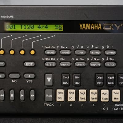 Yamaha QY10 90's Mini Portable Synthesiser & Sequencer