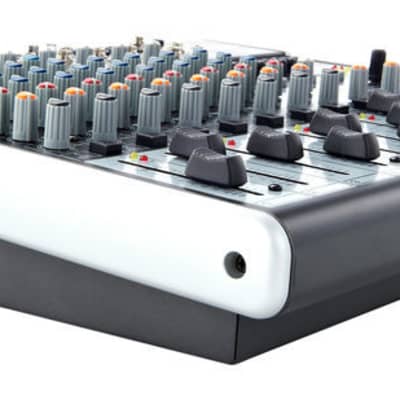Behringer Xenyx X1222USB 16-Input Mixer with USB and Effects image 5