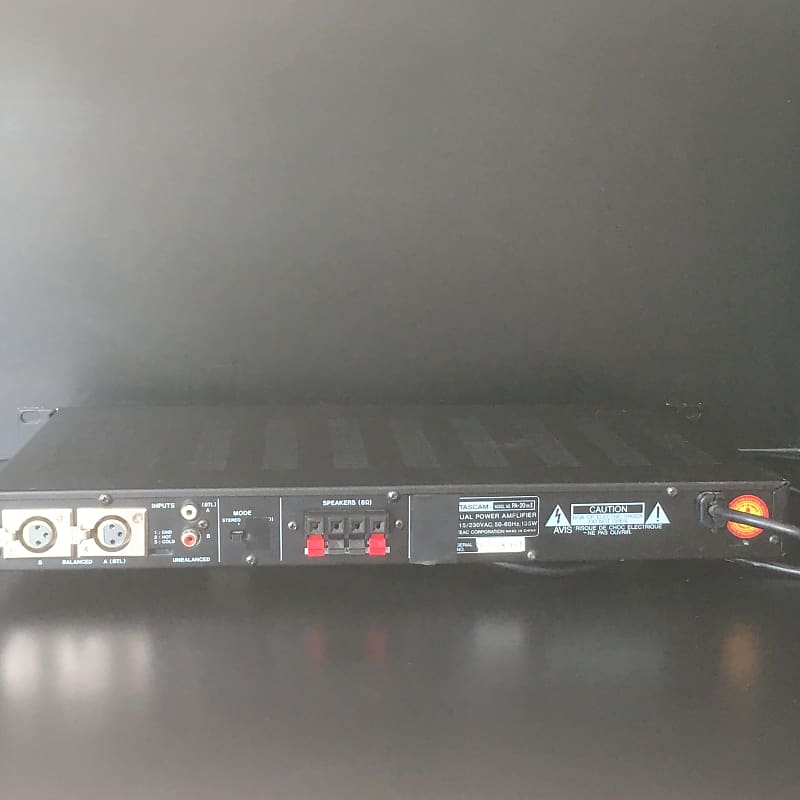 TASCAM PA-20mk2