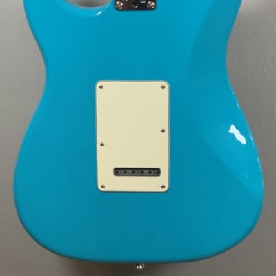 Fender AMERICAN PROFESSIONAL II STRATOCASTER®- Miami Blue image 4