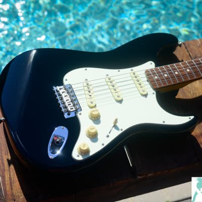 1997 Fender Japan Fender Stratocaster 1962 Reissue ST62