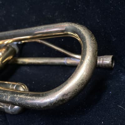Holton T602R Bb Trumpet image 10