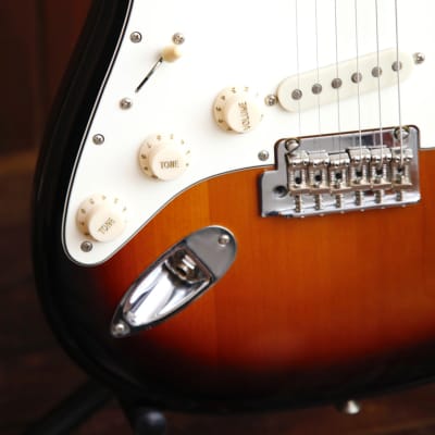 Fender Player Series Stratocaster Sunburst Left Handed Guitar Pre-Owned image 7