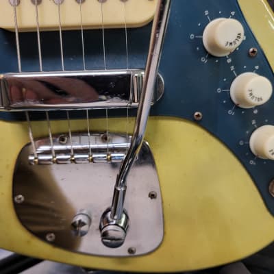 Vintage RARE 1966 Lafayette Capri Electric Guitar Pro Setup Original Hard Shell Case image 3