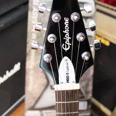 2017 Epiphone Pro-1 Explorer Performance Pack - Silverburst