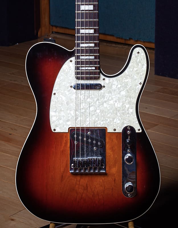 Fender American Telecaster with Rosewood Fretboard 2008 - 2016 - 3-Color Sunburst image 1