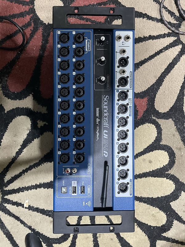 Soundcraft Ui24R 24 Input Digital Mixer Reverb