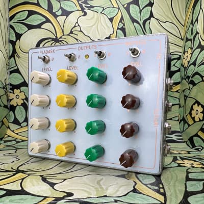 Pladask Elektrisk Matrise V3 | Reverb