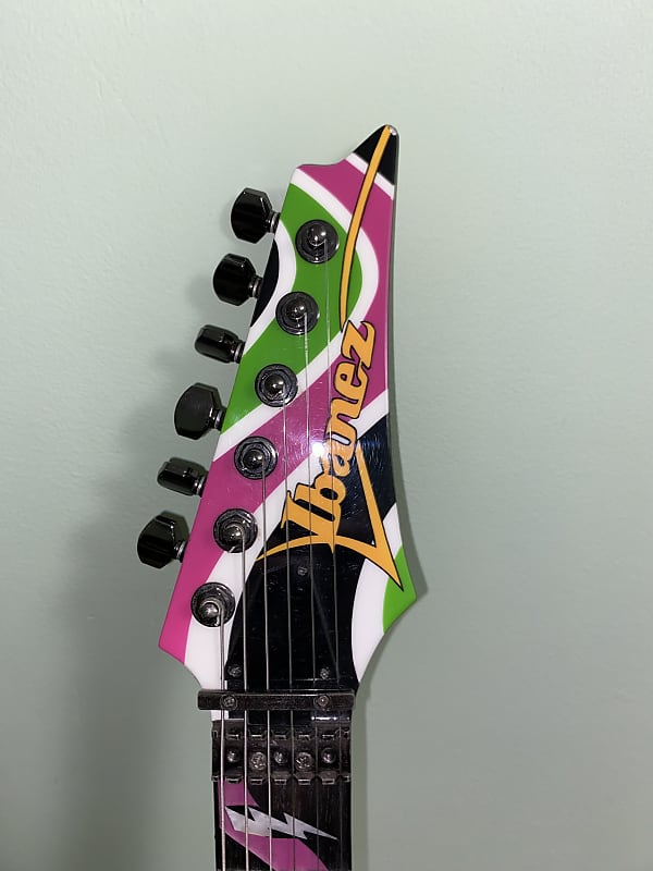 Justin Hawkins from The Darkness Ibanez JH3000 one-off Justin Hawkins from The Darkness Ibanez JH3000 one-off