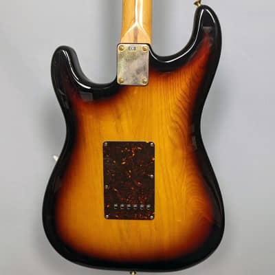 Fender Deluxe Stratocaster 2012 MIM Sunburst Strat Guitar - Made In Mexico image 8