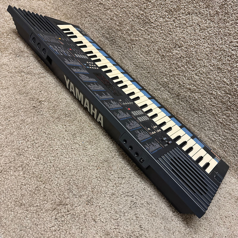 Yamaha Portasound PSS-680 FM keyboard - YouTube