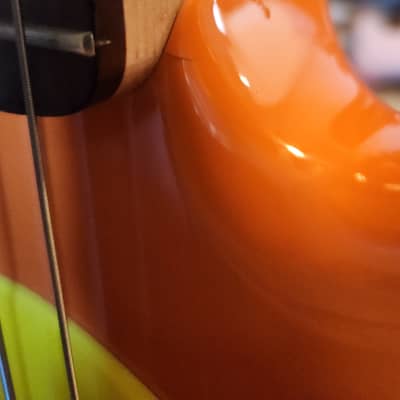 Flea Bass Model 32 (2009) - Sunny (34" scale) with EMG image 9