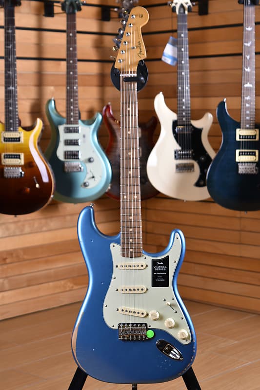 Fender Vintera Road Worn '60s Stratocaster Pau Ferro Fingerboard Lake Placid Blue image 1