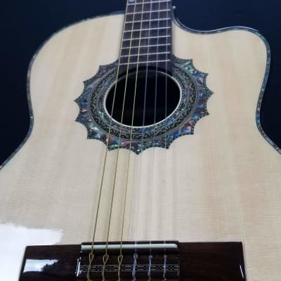 Paracho Elite El Paso Classical Guitar image 2