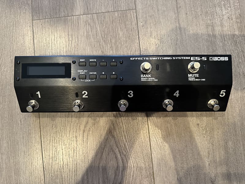 Boss ES-5 Effects Switching System