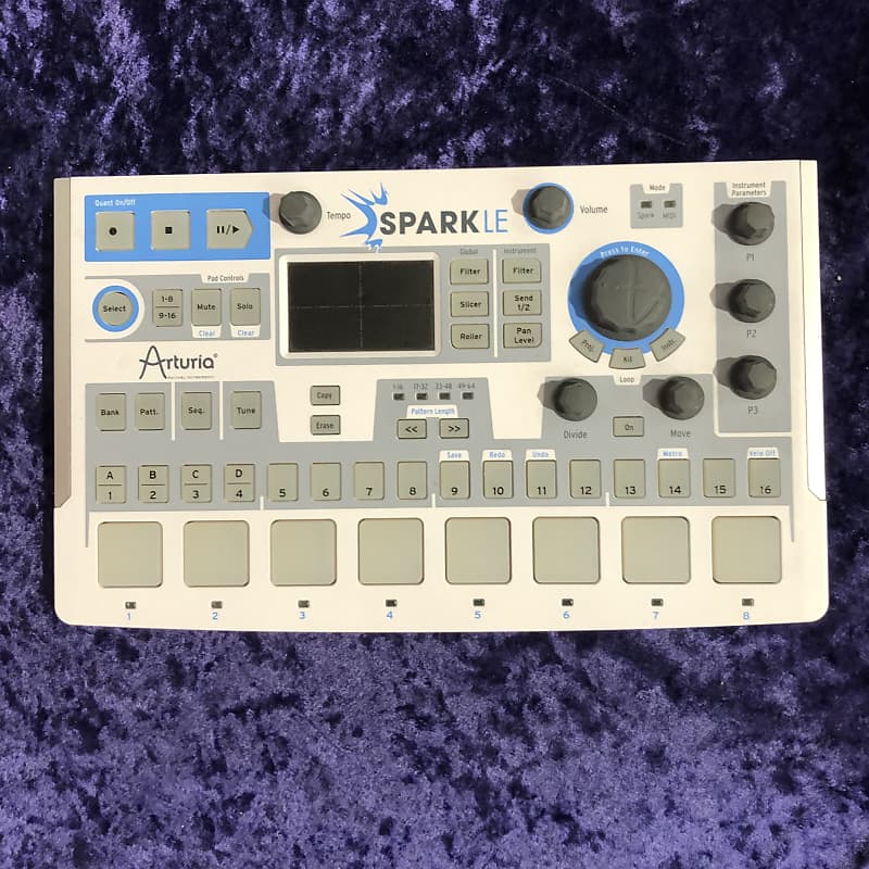 Arturia SparkLE MIDI Controller / Drum Machine