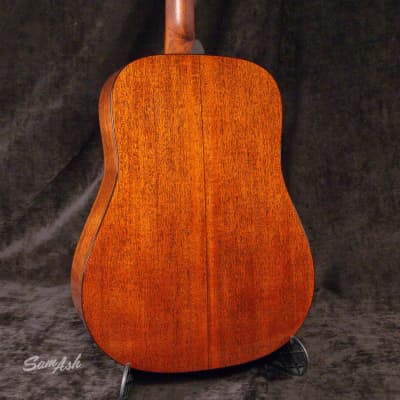 Martin D-18 DREADNOUGHT ACOUSTIC GUITAR(New) image 2