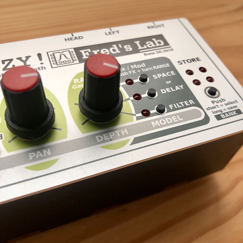Fred's Lab Buzzzy! 16 voice 4 part poly synth Rare Buzzy