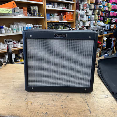 Fender Blues Junior III 15-Watt 1x12