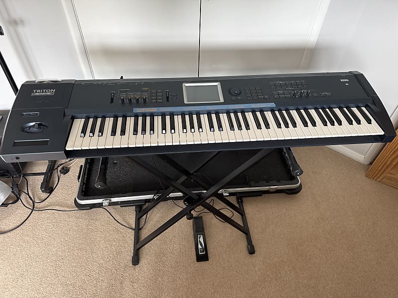 KORG TRITON EXTREME 76鍵 MATRIXSYNTH: Korg Triton Extreme 76-Key 120-Voice Polyphonic