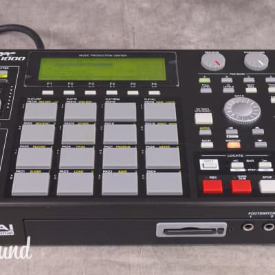 Akai MPC1000 Professional Music Production Center in Excellent Condition