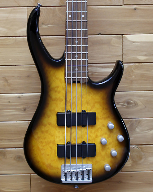Peavey fury v top