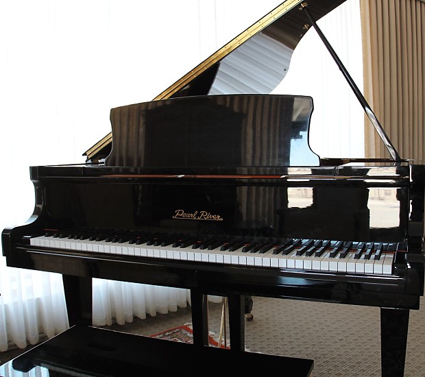 Pearl River GP142 Baby Grand Piano with Bench