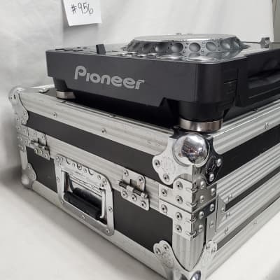 Pioneer CDJ-1000MK3 CD/MP3 Player With Road Case Bundle #956 Heavily Used, Working Condition image 3