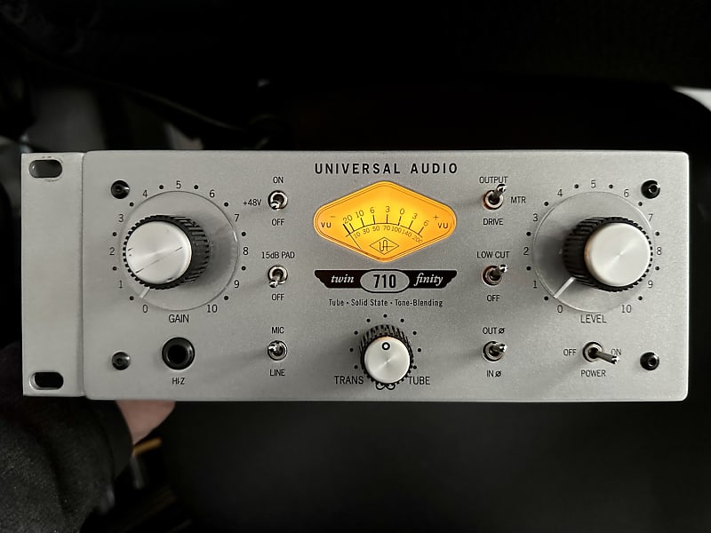 Universal Audio 710 Twin-Finity Tone Blending Mic Preamp | Reverb