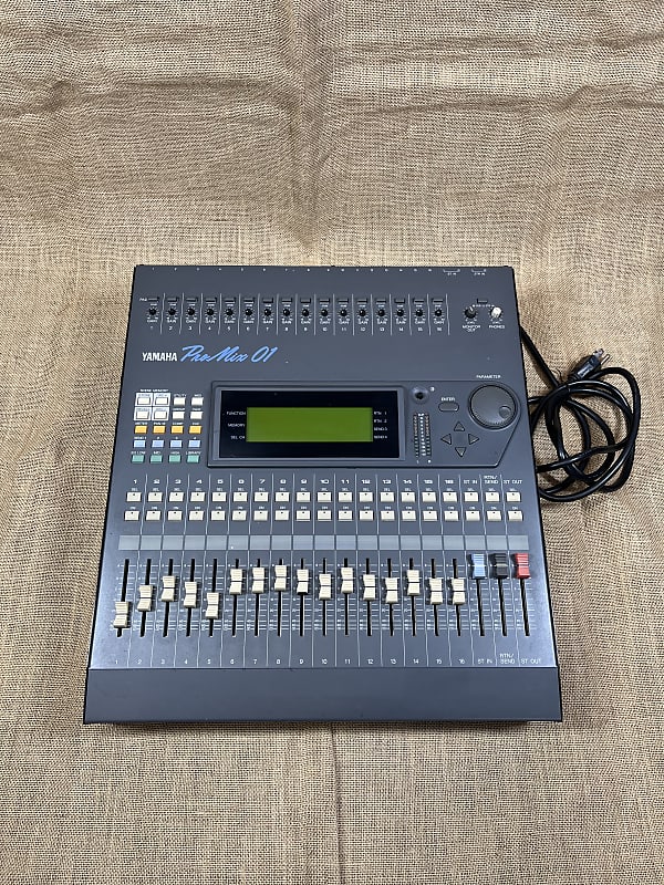 YAMAHA ProMix 01 ヤマハ デジタルミキサー Yamaha Promix 01 Digital 16 Channel Mixer Mixing Board Fader
